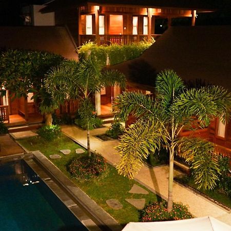 La'villaris hotel&resto Kuta  Esterno foto