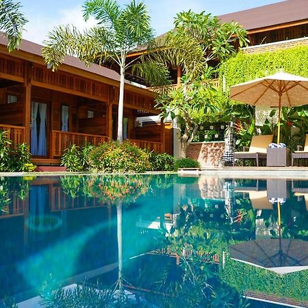 La'villaris hotel&resto Kuta  Esterno foto