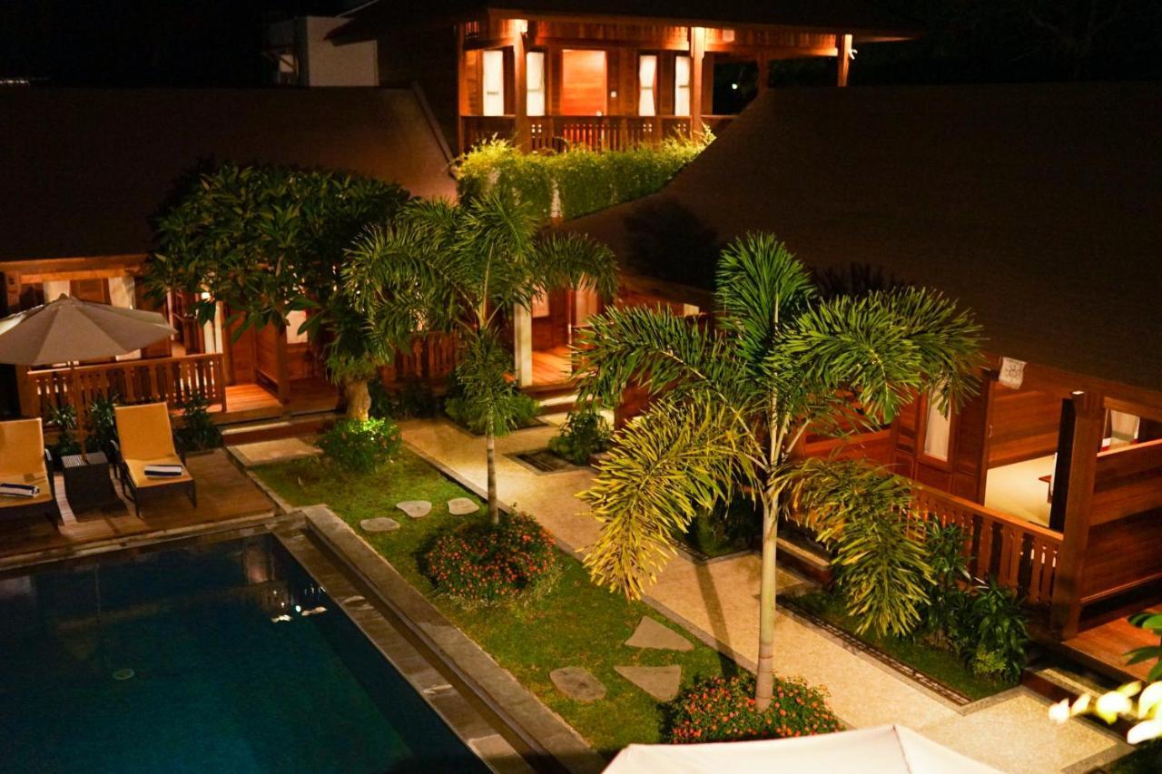 La'villaris hotel&resto Kuta  Esterno foto